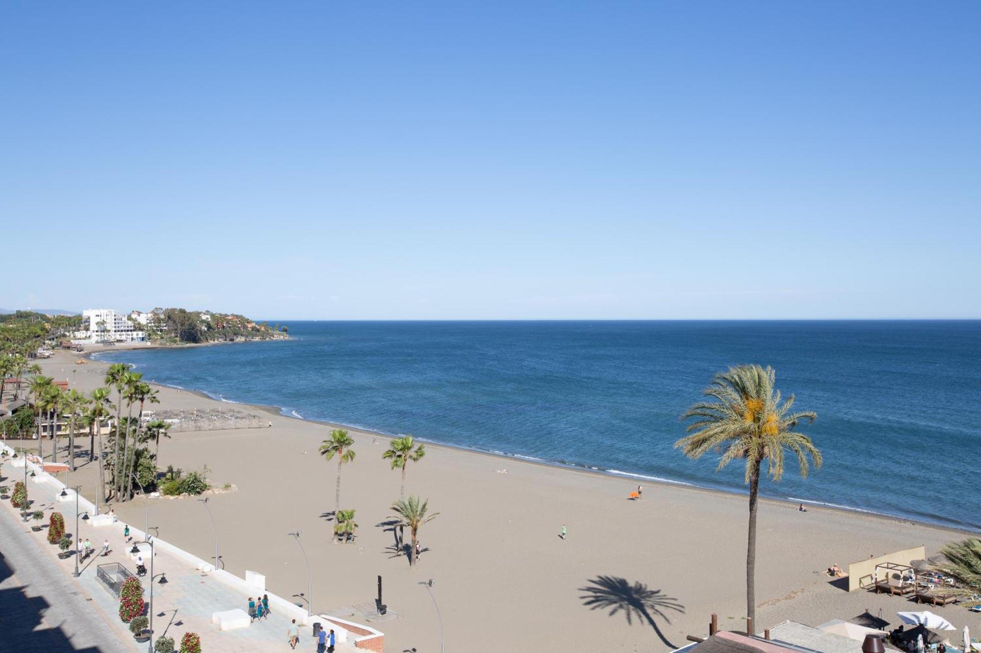 Hotel Mediterraneo By Croma エステポナ エクステリア 写真